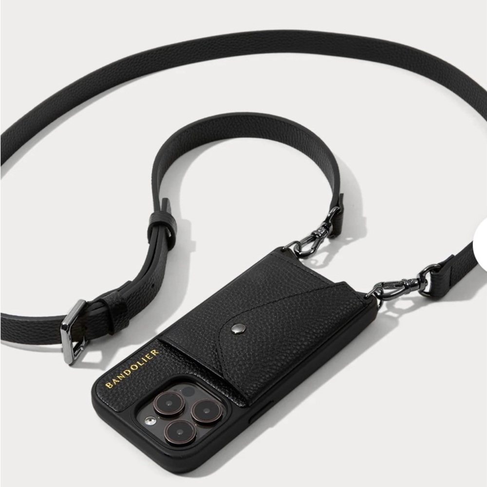 Like New Bandolier Hailey crossbody for IPhone 14 Pro